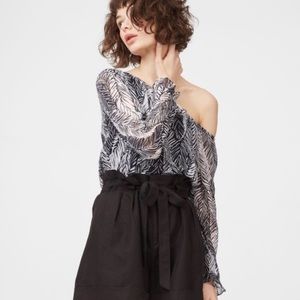 Club Monaco Daphins Top